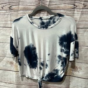 Caution to the wind womans small tie dye blue & white blouse